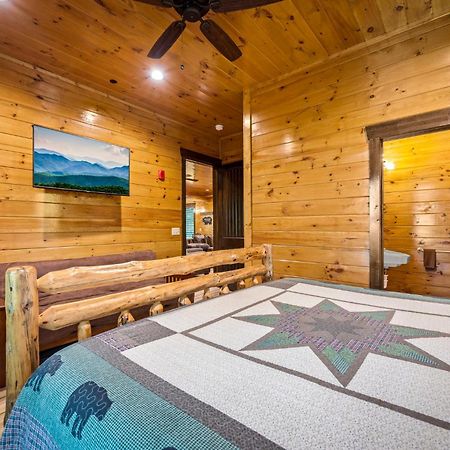 Greystone Retreat By Stony Brook Cabins Гетлинбург Екстериор снимка